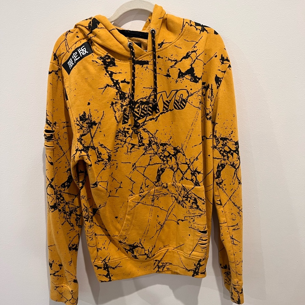 Bright Sweatshirt barely worn